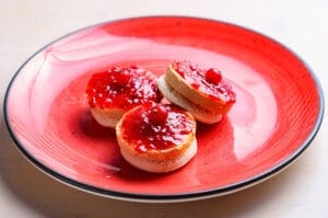 Bocado de Foie con Mermerlada de Frambuesa