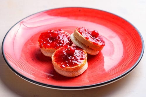 Bocado de Foie con Mermerlada de Frambuesa