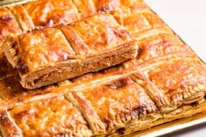 Empanada Gallega de Tomate, Atún y Huevo (Aprox. 12 Raciones)